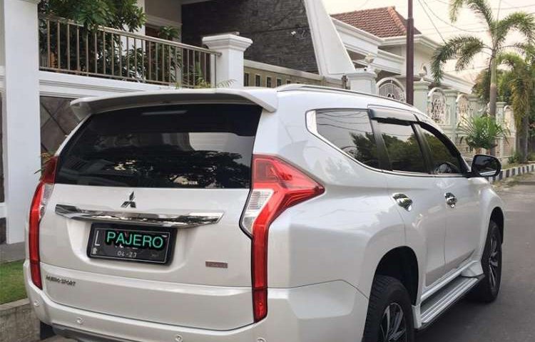 Mobil Mitsubishi Pajero Sport 2018 Dakar dijual, Jawa Timur