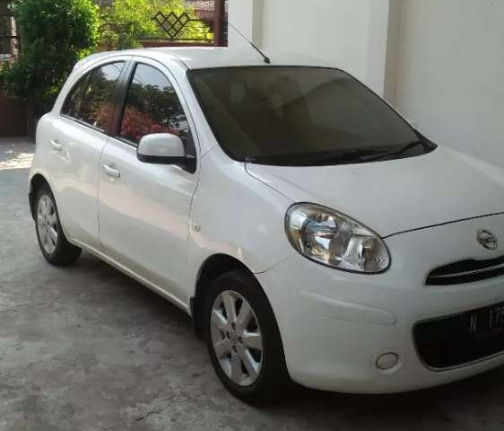 Jual mobil Nissan March 2012 bekas, Jawa Timur