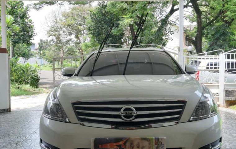 Mobil Nissan Teana 2010 XV dijual, Jawa Barat