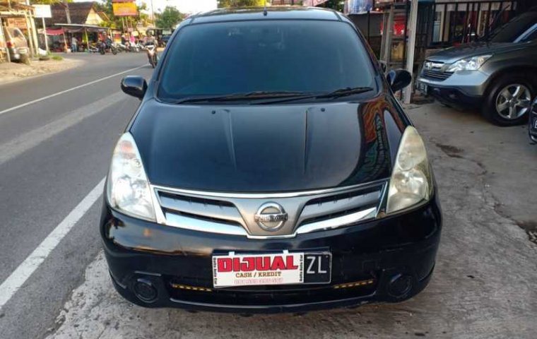 Jual mobil Nissan Grand Livina 1.5 NA 2013 murah di DIY Yogyakarta