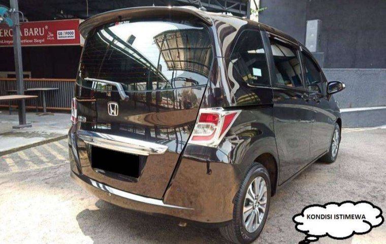 Jual mobil Honda Freed E 2013 bekas, Jawa Timur