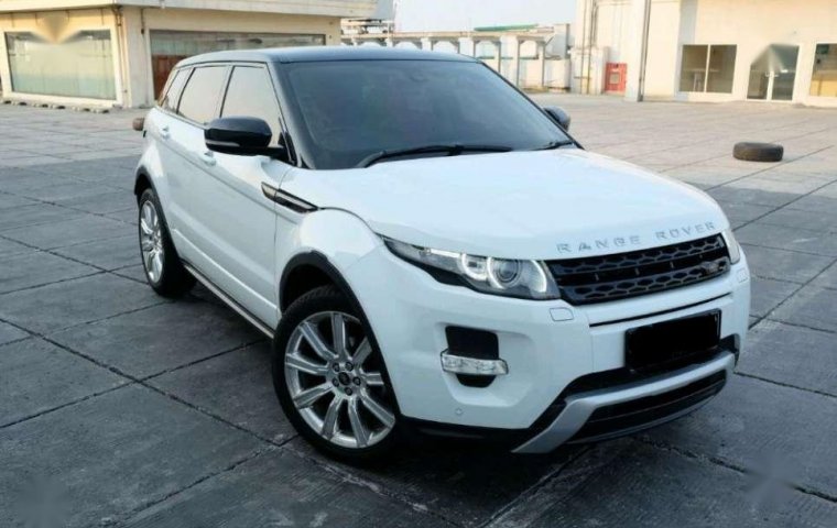 Dijual mobil Land Rover Range Rover Evoque Dynamic Luxury Si4 2013 bekas, Jawa Timur