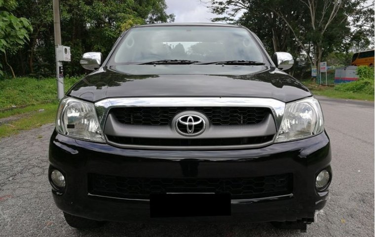Jual mobil Toyota Hilux 2.5 2011 mobil bekas di Jawa Barat