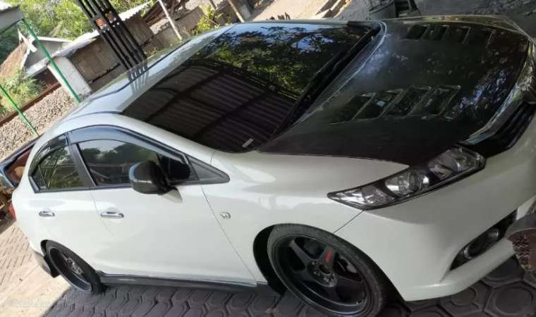 Mobil Honda Civic 2012 dijual, Jawa Timur