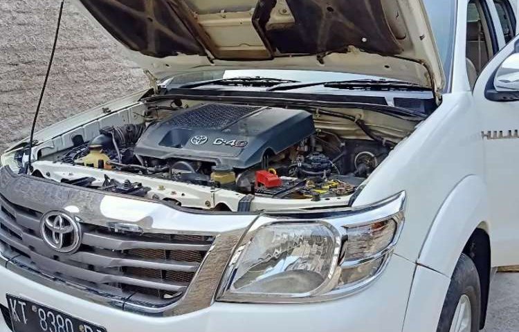 Lampung, jual mobil Toyota Hilux 2015 dengan harga terjangkau