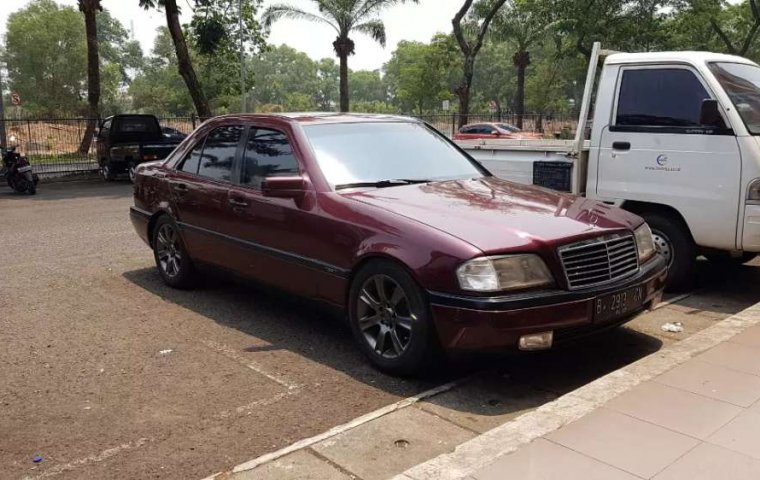 Jawa Barat, jual mobil Mercedes-Benz C-Class C200 1997 dengan harga terjangkau