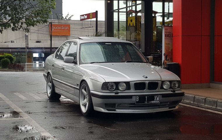 Dijual mobil bekas BMW 5 Series 535i 1991, DKI Jakarta