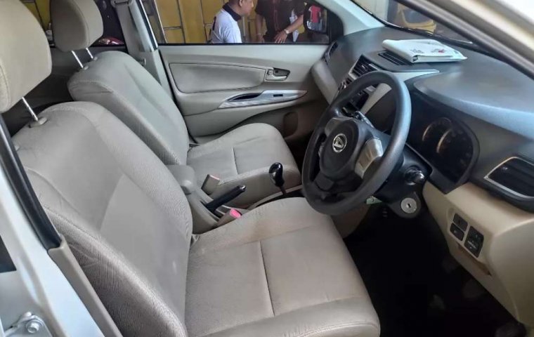 Bali, jual mobil Daihatsu Xenia R 2014 dengan harga terjangkau