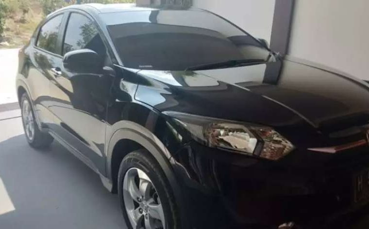 Dijual mobil bekas Honda HR-V E, Jawa Tengah 