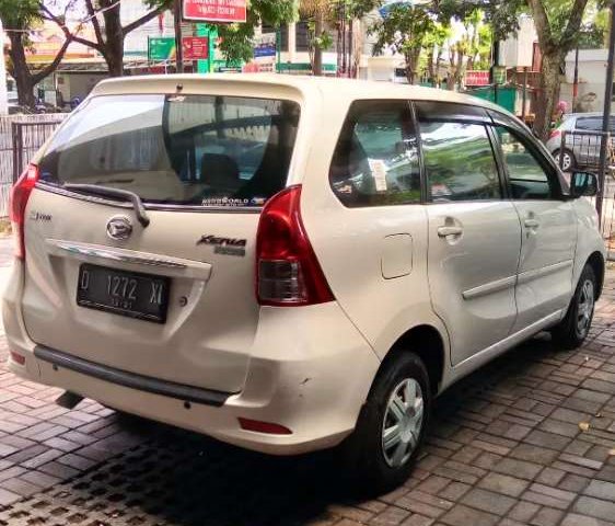 Jual Daihatsu Xenia M 2011 harga murah di Jawa Barat