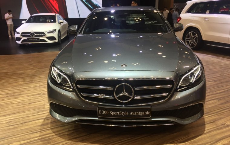 DKI Jakarta, dijual mobil Mercedes-Benz E-Class E 300 2019 terbaik 