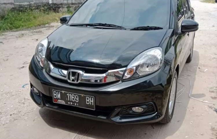 Jual mobil bekas murah Honda Mobilio E 2016 di Riau