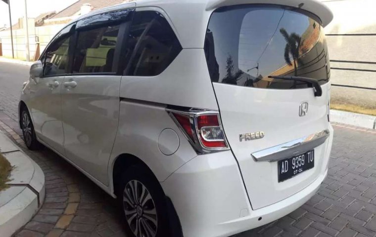 Jual Honda Freed PSD 2014 harga murah di Jawa Tengah