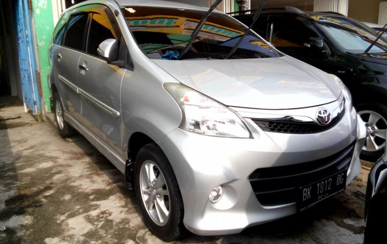 Mobil Toyota Avanza Veloz 2014 terawat di Sumatra Utara