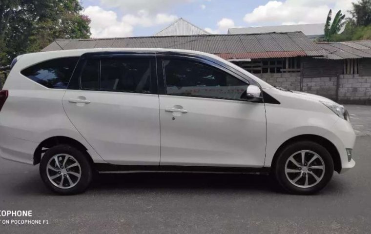 Mobil Daihatsu Sigra 2017 R terbaik di Bali