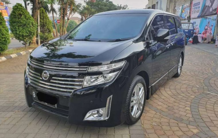 Dijual mobil bekas Nissan Elgrand Highway Star, Jawa Barat 