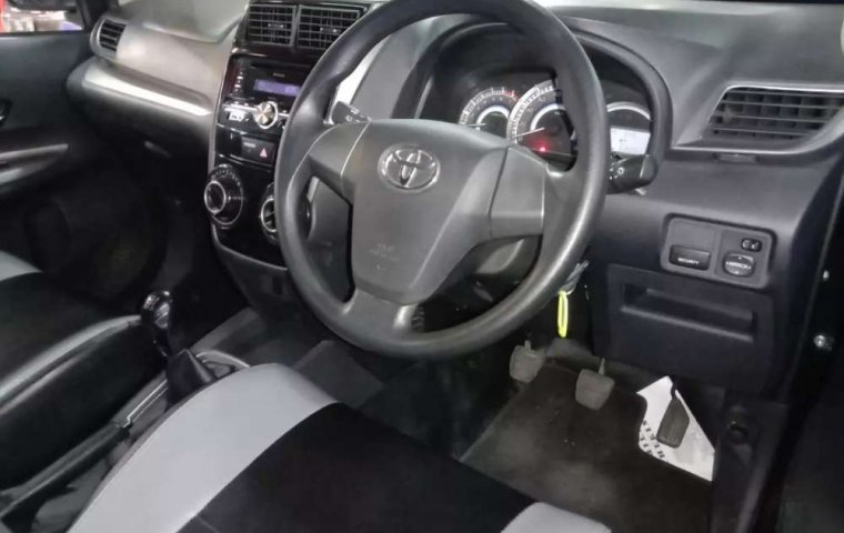 Jual Toyota Avanza Veloz 2015 harga murah di Jawa Timur