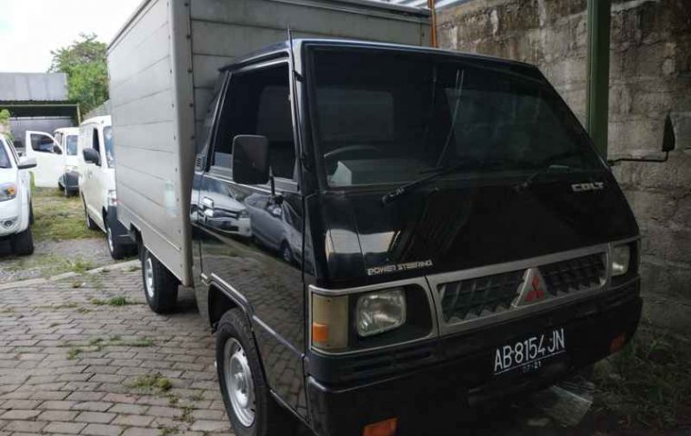 Jual mobil Mitsubishi Colt L300 Box 2011 murah di DIY Yogyakarta