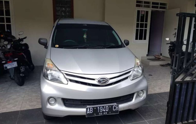 Jual mobil bekas murah Daihatsu Xenia X DELUXE 2013 di DIY Yogyakarta