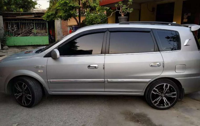 Jual mobil bekas murah Kia Carens 2004 di Jawa Barat