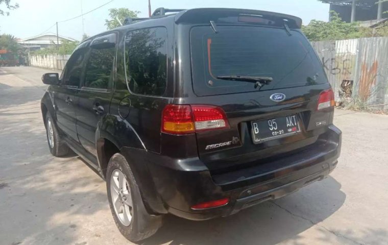 Jual Ford Escape 2010 harga murah di Banten