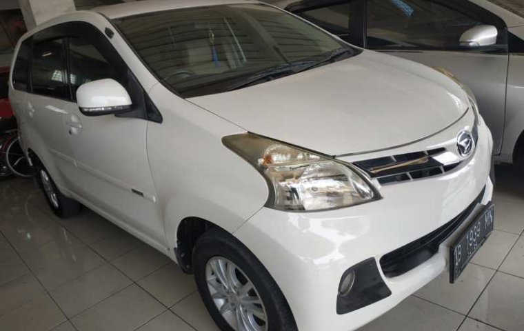 Jual mobil Daihatsu Xenia R 2014 bekas di Jawa Tengah