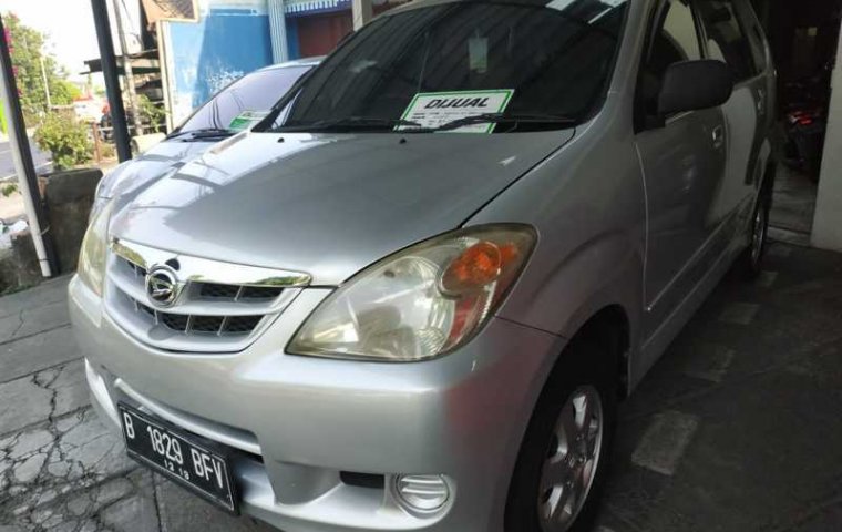 Mobil Daihatsu Xenia Xi 2009 dijual, DIY Yogyakarta