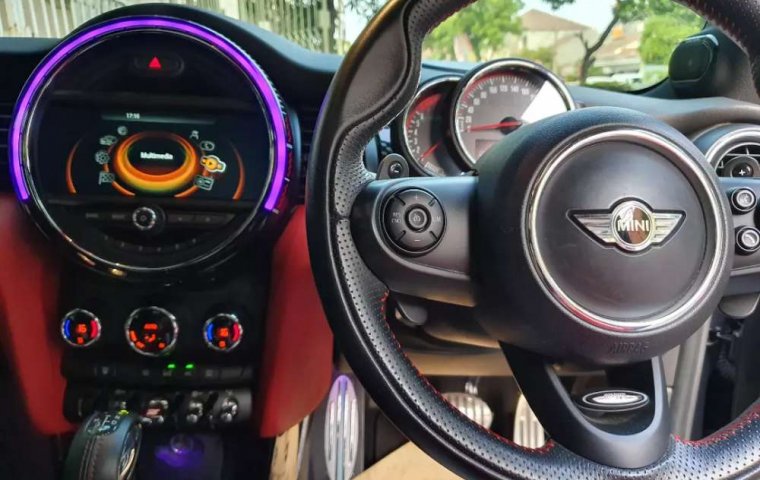 Mobil MINI Cooper 2016 John Cooper Works terbaik di Jawa Tengah