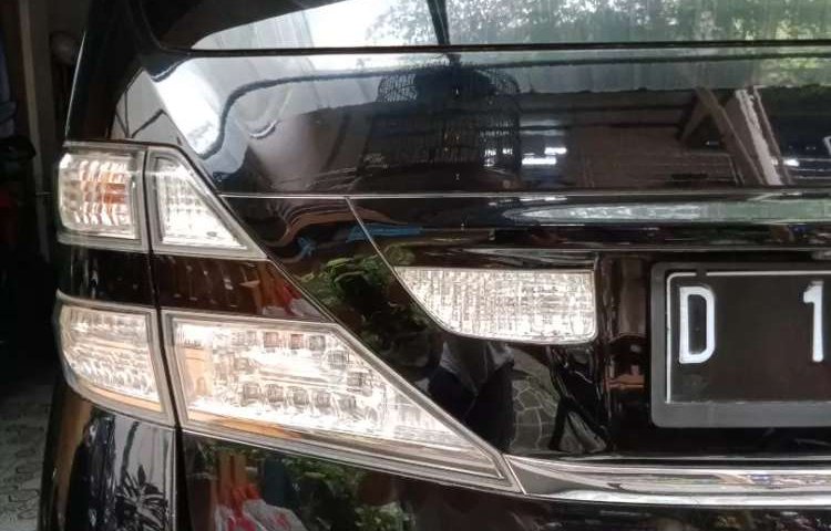 Dijual mobil bekas Toyota Vellfire G, Jawa Barat 