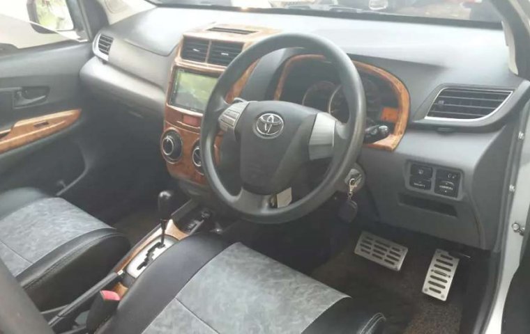 Jual Toyota Avanza Veloz 2014 harga murah di Kalimantan Barat