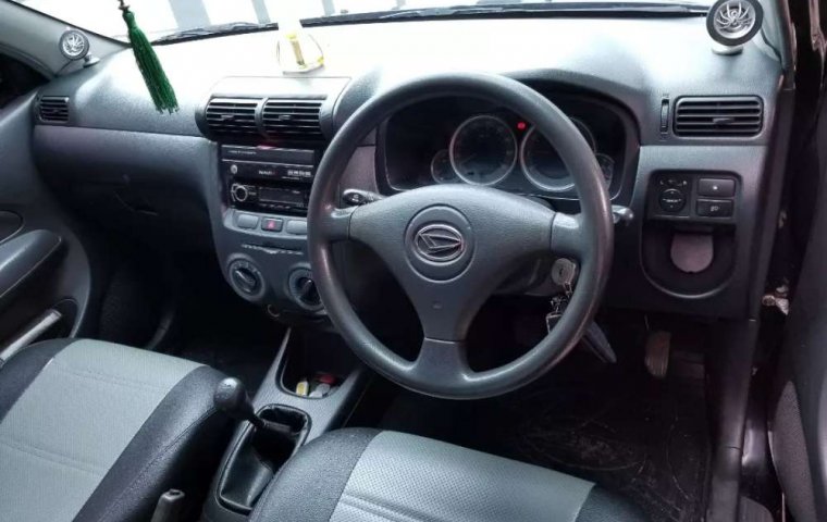 Jual mobil bekas murah Daihatsu Xenia Xi 2005 di Jawa Tengah