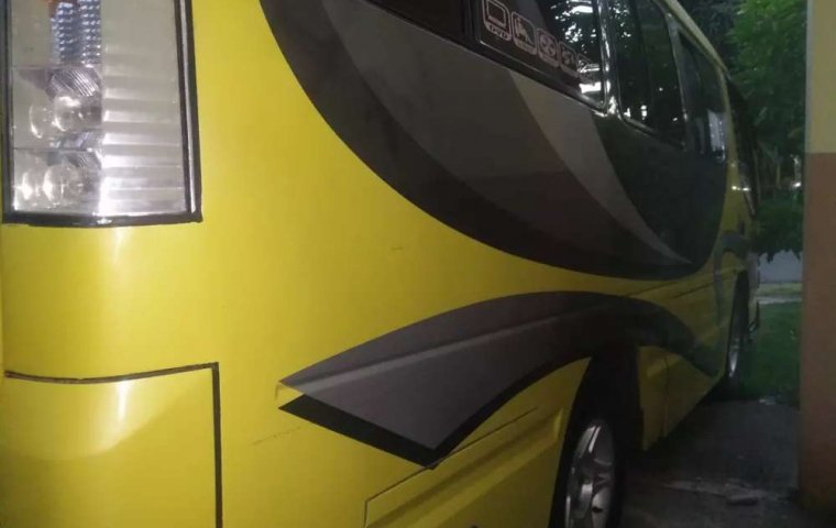 Dijual mobil bekas Isuzu Elf , Jawa Timur 