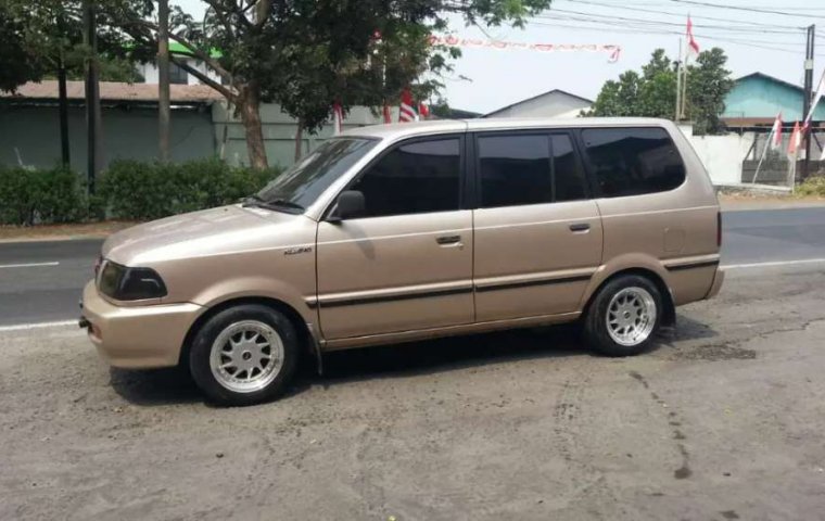 Jawa Timur, jual mobil Toyota Kijang LGX 2000 dengan harga terjangkau