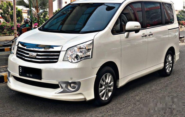 Mobil Toyota NAV1 2016 V Limited terbaik di DKI Jakarta