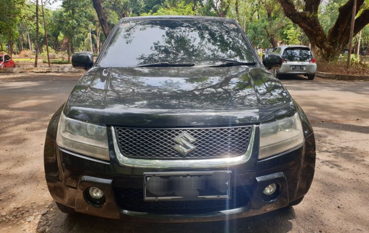 Jual mobil Suzuki Grand Vitara 2.0 Manual 2006 murah di Sulawesi Selatan