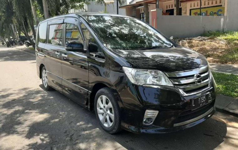 Mobil Nissan Serena 2013 Highway Star terbaik di Jawa Timur