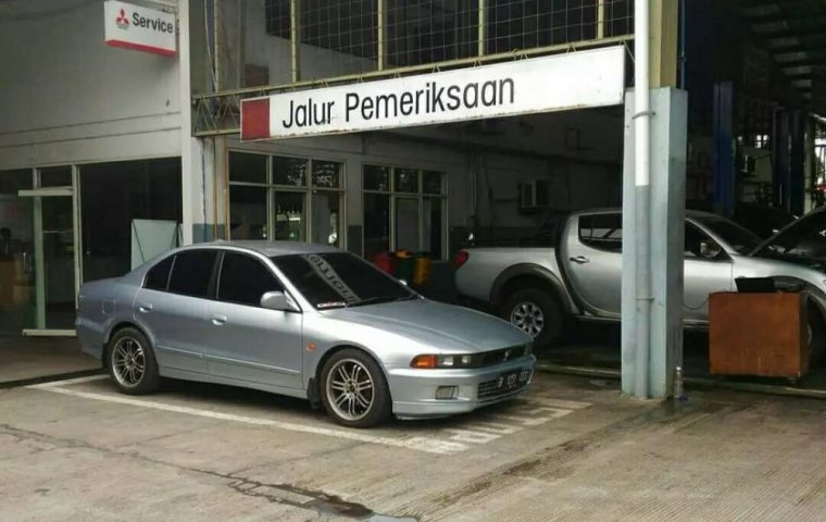 Jual mobil bekas murah Mitsubishi Galant V6-24 2002 di Banten