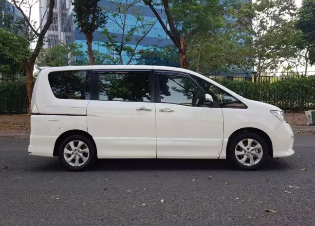 DKI Jakarta, dijual mobil Nissan Serena Highway Star 2.0L 2014 bekas
