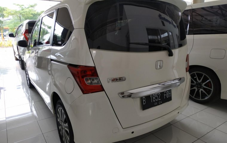 Mobil Honda Freed PSD 2014 dijual, Jawa Barat 