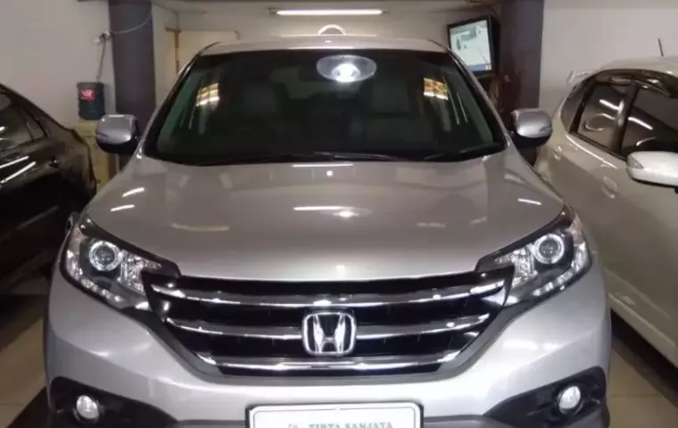 Dijual mobil bekas Honda CR-V 2.4 2012 murah di Jawa Barat