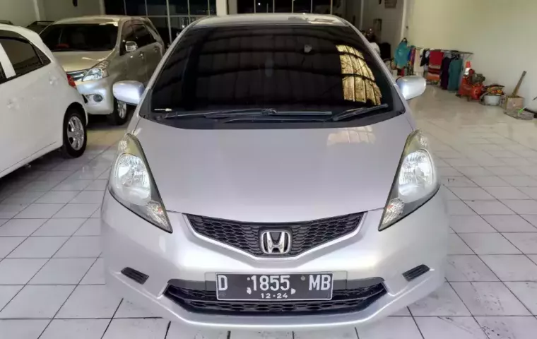 Jual mobil Honda Jazz RS 2009 murah di Jawa Barat 