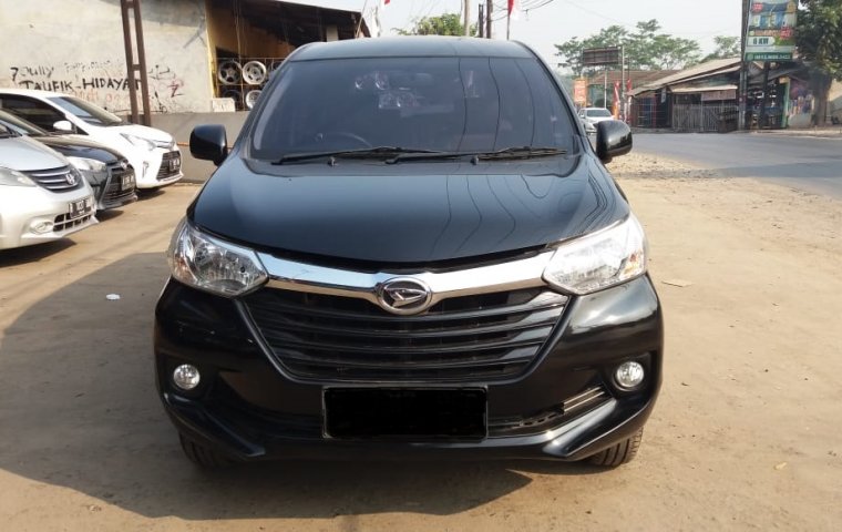 Jual Mobil Daihatsu Xenia R DLX 2015 bekas di Jawa Barat 