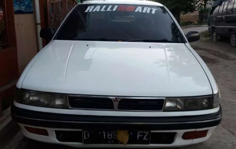 Jawa Barat, Mitsubishi Lancer 1991 kondisi terawat