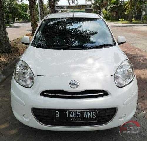 DIY Yogyakarta, dijual mobil Nissan March 1.2L 2013 bekas