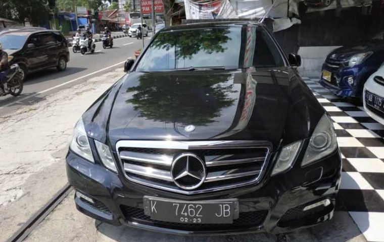 Jual mobil Mercedes-Benz 300E W212 2010 bekas di DIY Yogyakarta