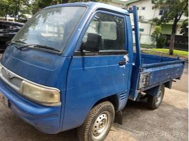 Mobil Suzuki Carry Pick Up 2004 terbaik di Jawa Barat