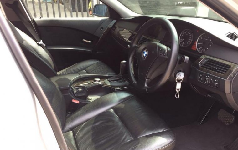 Mobil bekas BMW 5 Series 520i 2004 dijual, DKI Jakarta