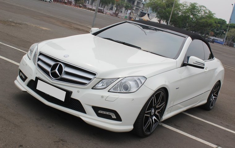 Mobil Mercedes-Benz E-Class 250 Cabriolet AT 2011 dijual, DKI Jakarta