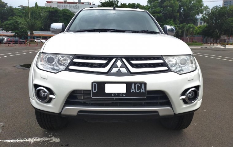 Dijual mobil Mitsubishi Pajero Sport Dakar 2.4 Automatic 2014 bekas, DKI Jakarta