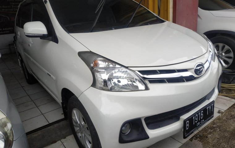 Jual mobil Daihatsu Xenia R DLX MT 2014 dengan harga murah di Jawa Barat 